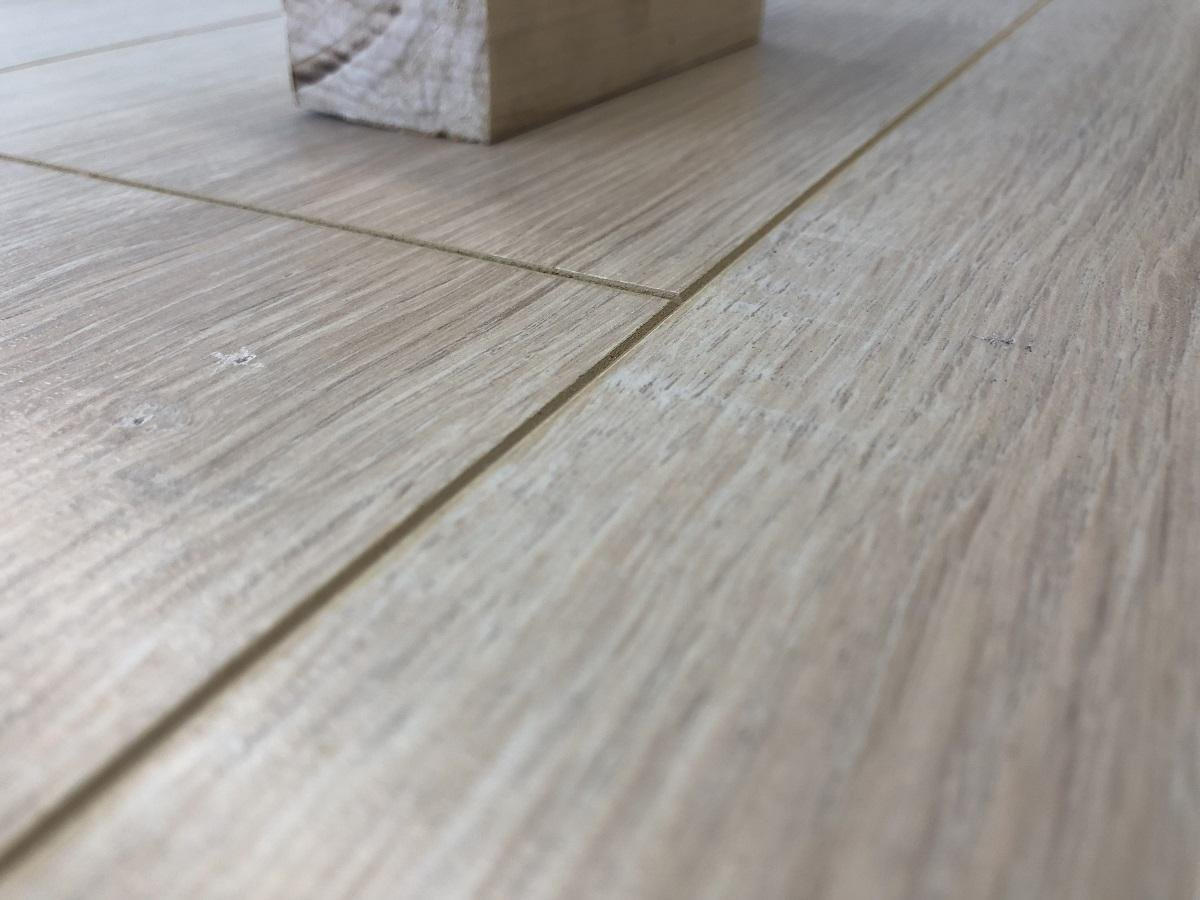 Ламинат "SunFloor" 8/32 4V Дуб Самоа 33 (1380*193*8 мм) — купить в Полевском