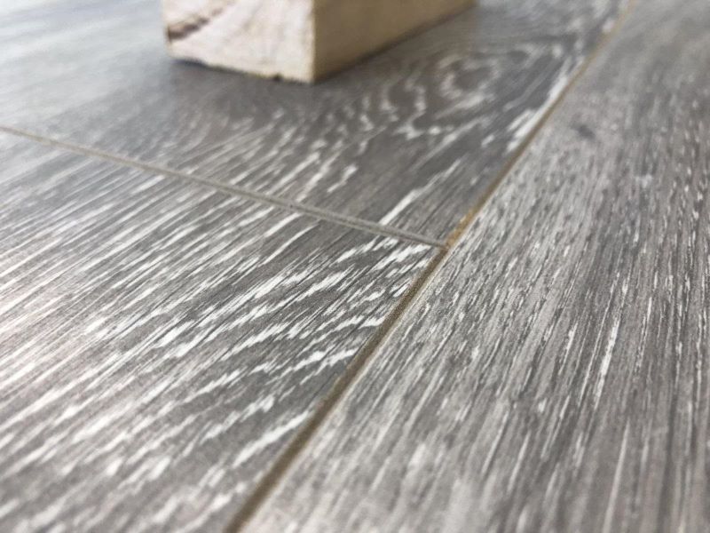 Ламинат "SunFloor" 8/32 4V Дуб Гвинея 34 (1380*193*8 мм) — купить в Полевском